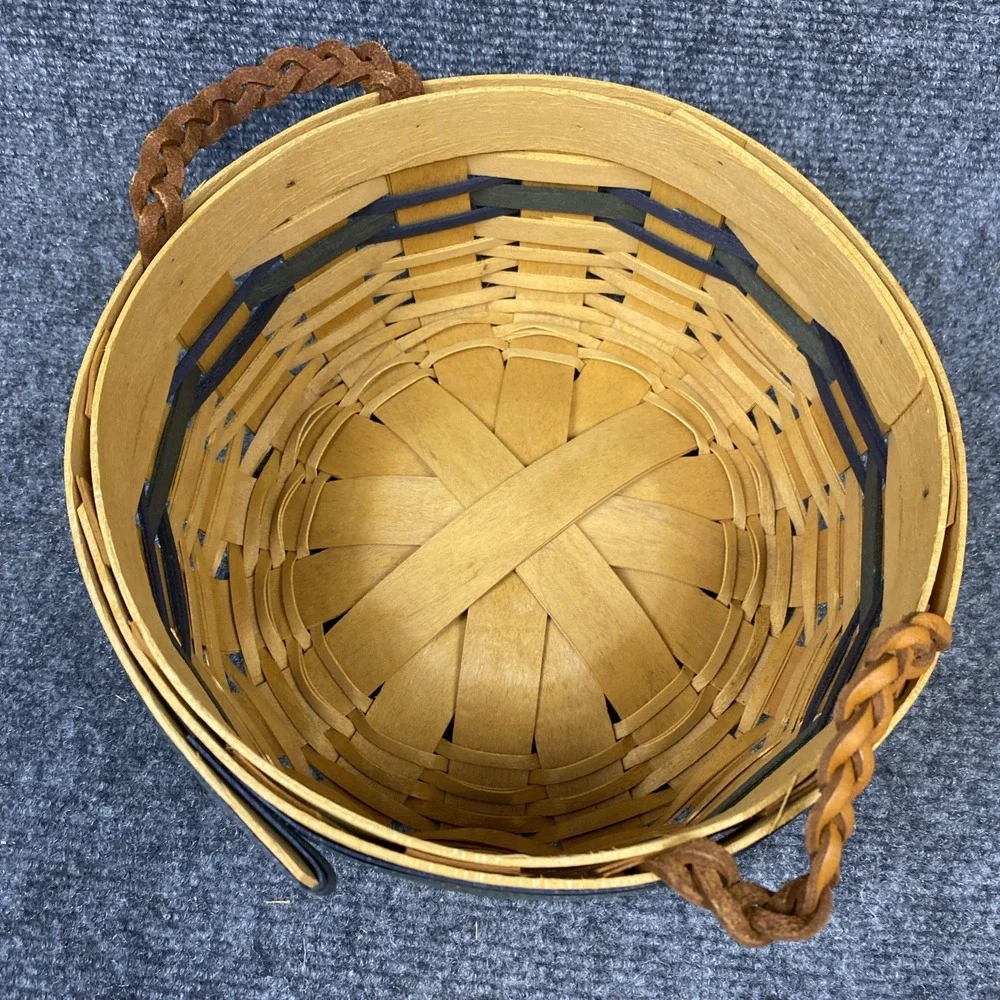 Longaberger 1998 Renewal Basket Collectors Club Edition Box Booklet